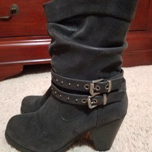 Heeled boots